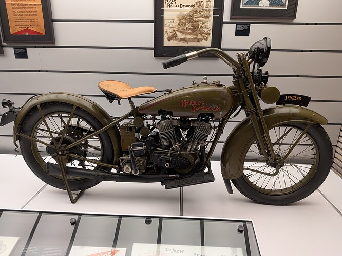 PXL_20250825_180303586