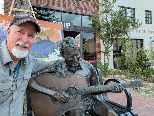 PXL_20250912_233610301