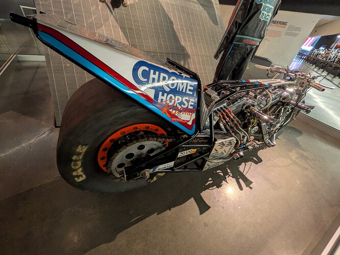 PXL_20250825_185344178