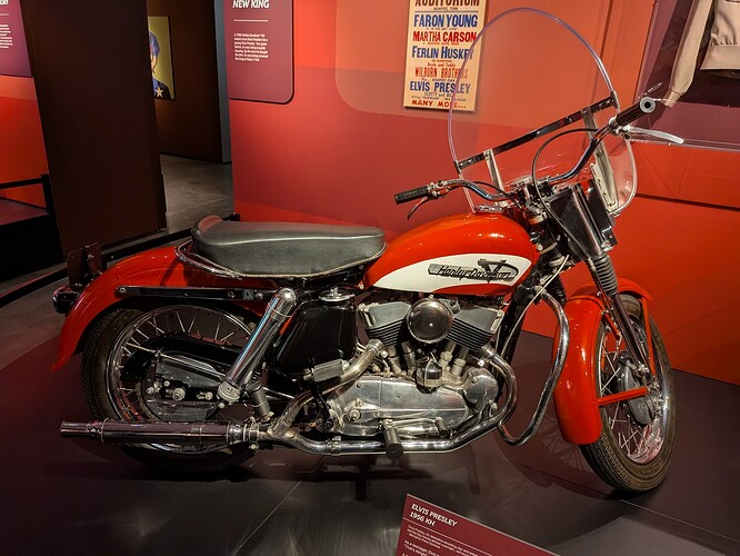 PXL_20250825_185511281