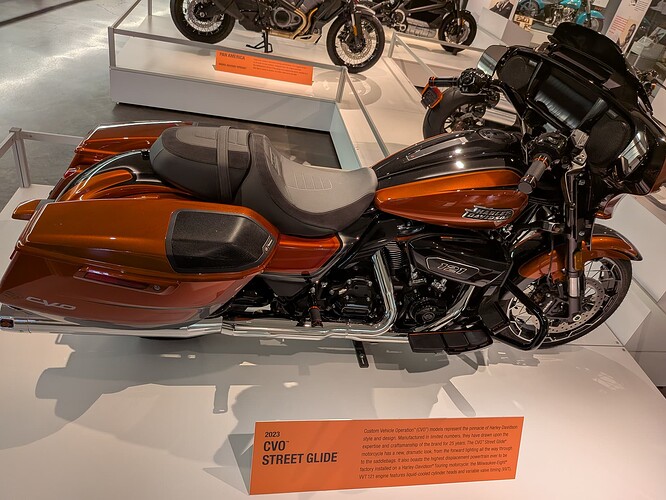 PXL_20250825_185950642